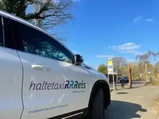 Taxi van Hate Taxi